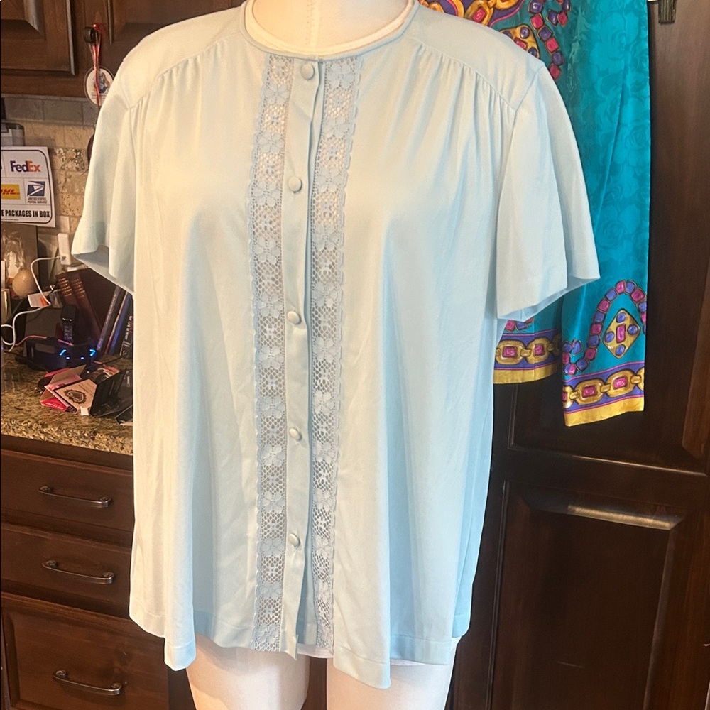 Vanity Fair Sz LGE Bed Jacket Light Blue Button-Down